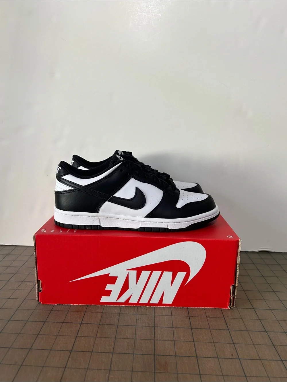 Nike Dunk Low GS ‘Panda’